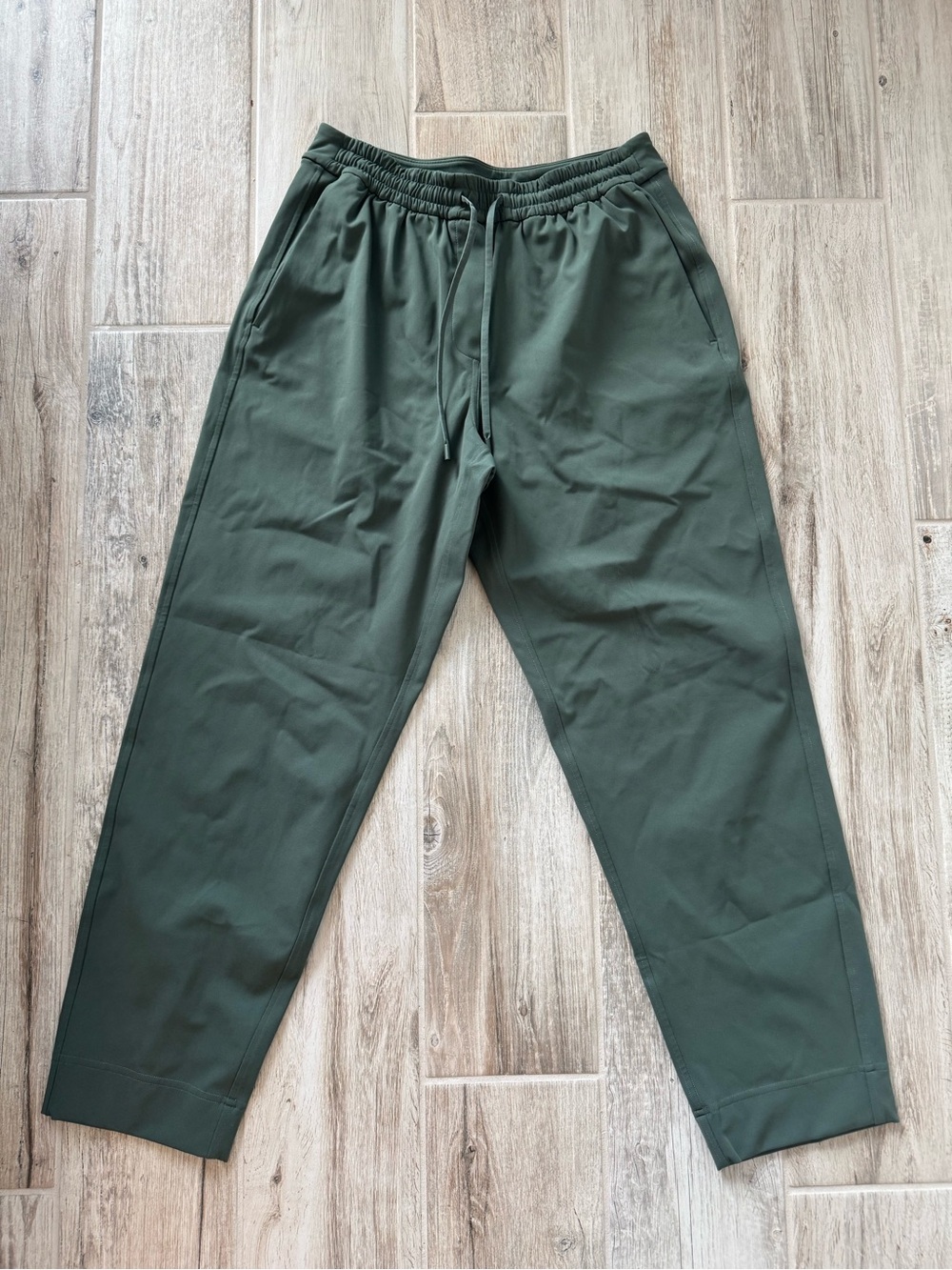 Lululemon Tapered-Leg Mid-Rise 7/8 Pant *Luxtreme Dark Forest Small - Picture 6 of 12